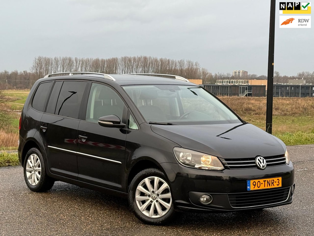 Volkswagen Touran - 1.2 TSI Highline BlueMotion 7p| Start/Stop| Navi| Lmv| Cruise| Nap| Boekjes - AutoWereld.nl