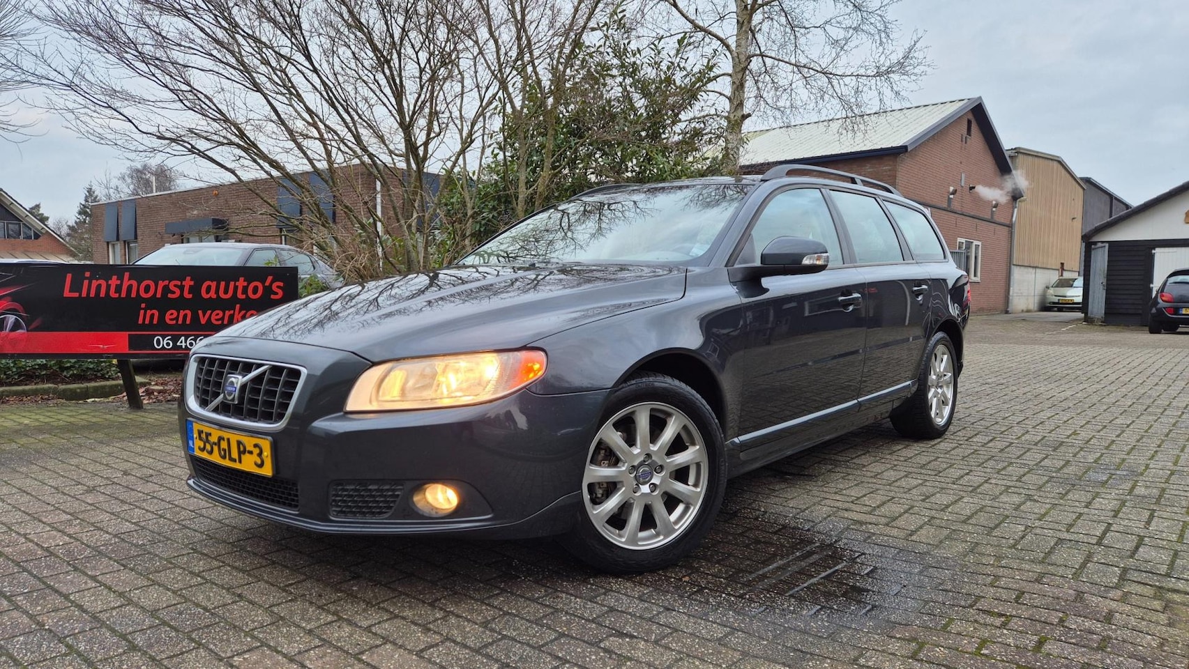 Volvo V70 - 2.4D Momentum LEDER-NAVI-163PK-BJ 2008 - AutoWereld.nl