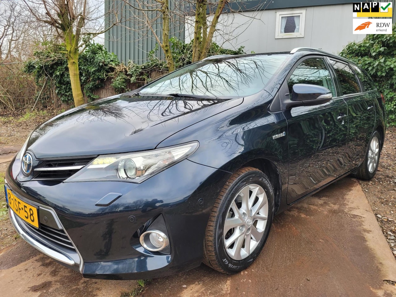 Toyota Auris Touring Sports - 1.8 Hybrid 1e eig panodak dealer onderhoud - AutoWereld.nl