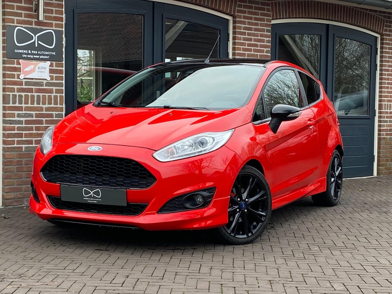 Ford Fiesta - 1.0 EcoBoost Red Edition | 140PK | CRUISE | NAVI | STOELVERWARMING | - AutoWereld.nl