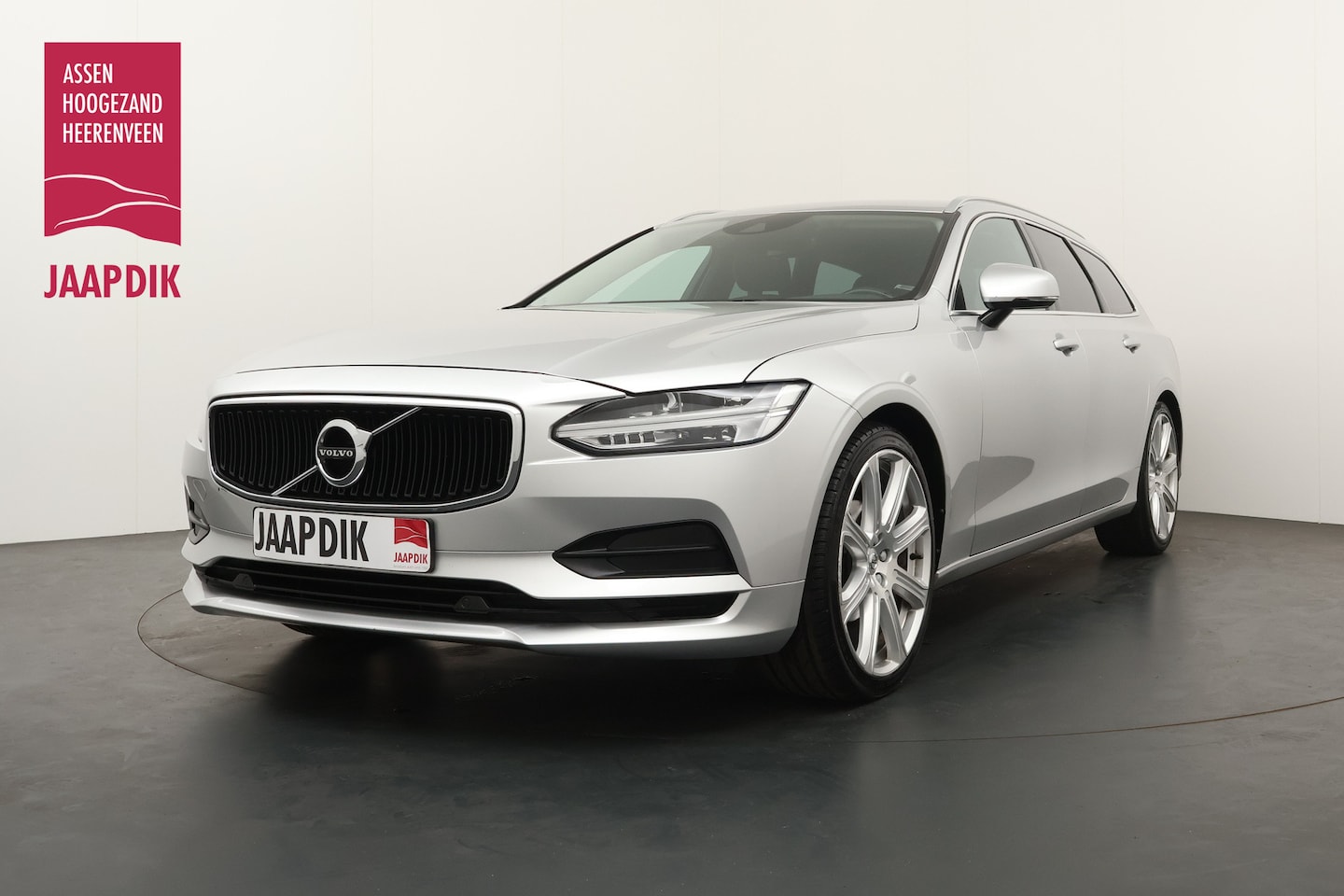 Volvo V90 - BWJ 2018 2.0 D4 191 PK Momentum AUTOMAAT / TREKHAAK / APPLE CARPLAY / ANDROID AUTO / STOEL - AutoWereld.nl