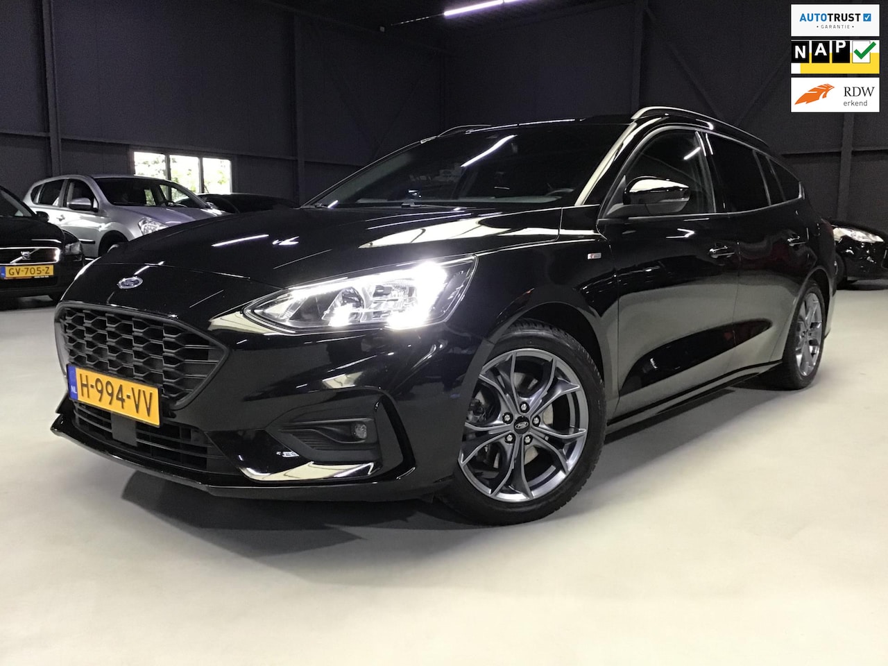 Ford Focus Wagon - 1.0 EcoBoost ST Line Business I 1e Eigen I Dealer Onderh. I Led I Trekhaak I Navi I Cruise - AutoWereld.nl