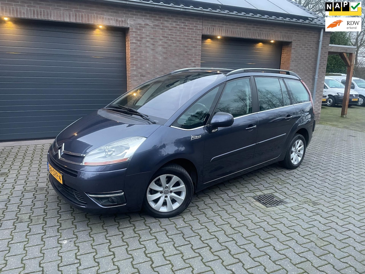 Citroën C4 Picasso - 1.6 VTi Business 5p.ECC NAVI TREKHAAK 2011 - AutoWereld.nl