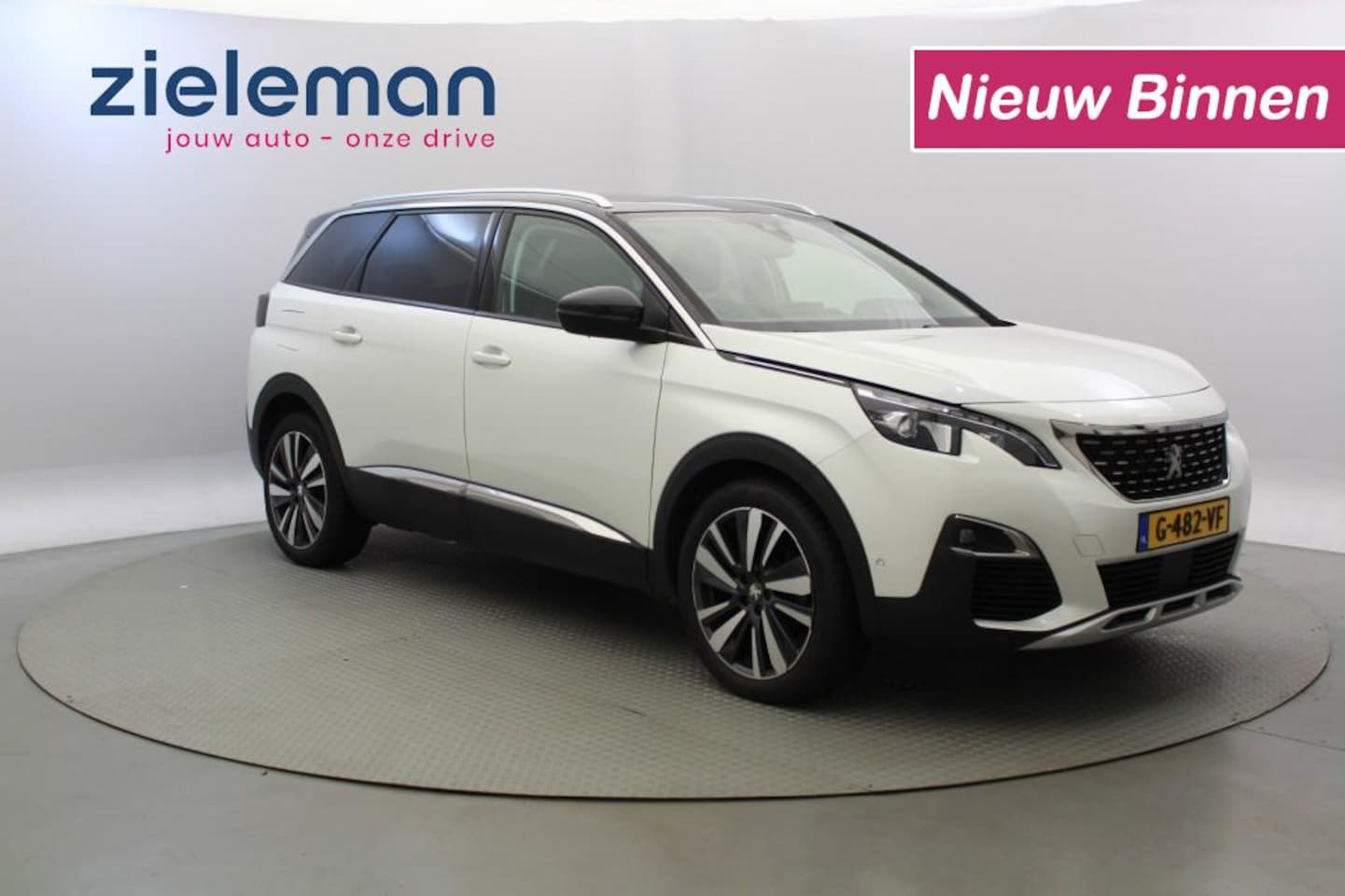 Peugeot 5008 - 1.2 PureTech Premium 7 persoons Automaat - Leer - AutoWereld.nl