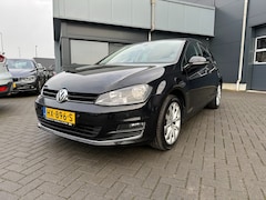 Volkswagen Golf - 1.2 TSi Highline Zwart, nette auto, dealer onderhouden, NAP, nav