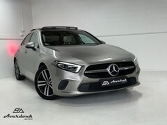 Mercedes-Benz A-klasse - 180 LUXURY LIMO AUT. Pano/Sfeer/Leder/Widescreen/Memory/Cam/Key