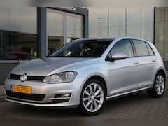 Volkswagen Golf - 1.2 TSI Highline 5drs | DSG | Navi | Cruise | Camera | El. Trekhaak