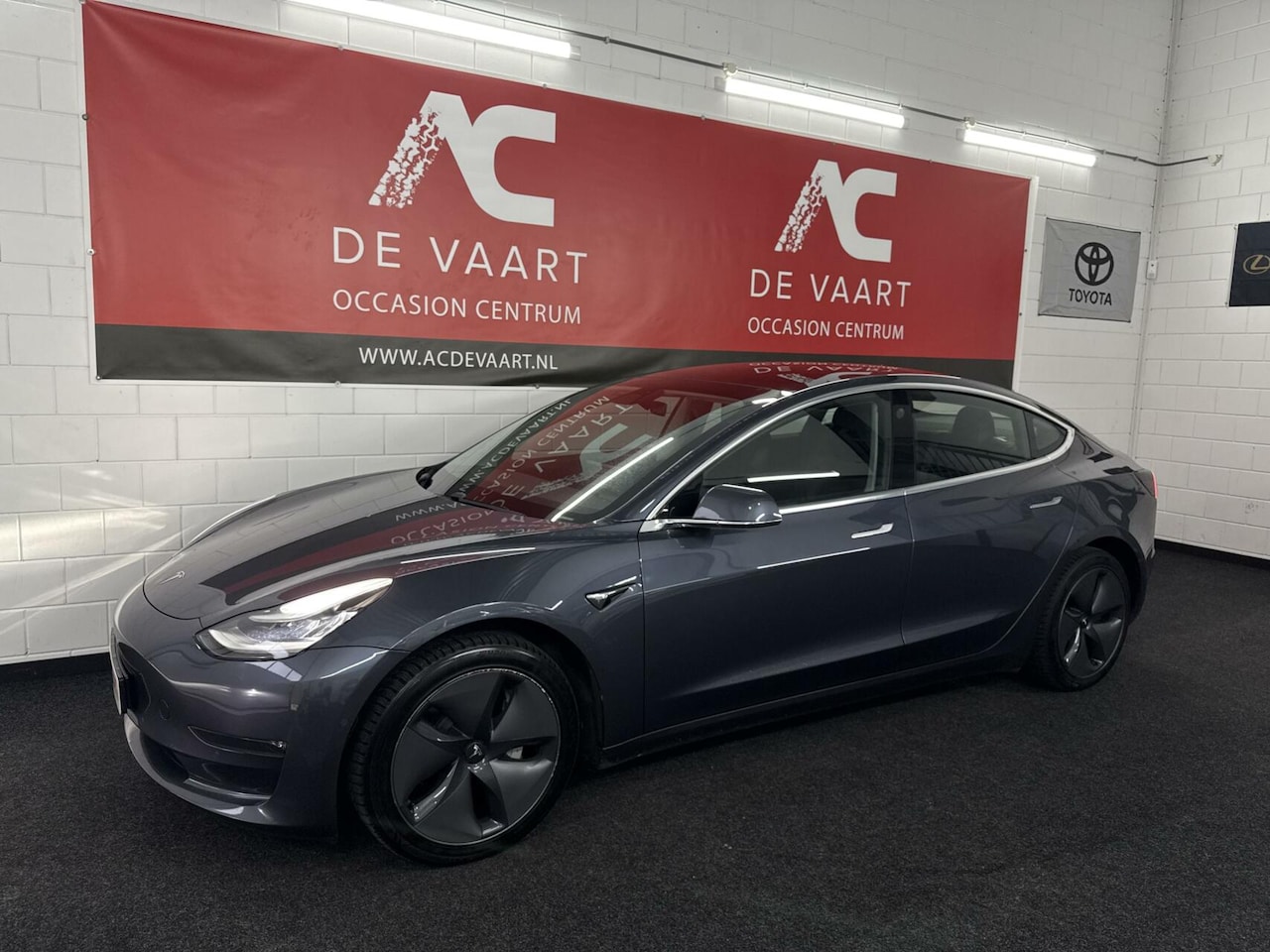 Tesla Model 3 - Long Range RWD Long Range AWD 75 kWh - AUTOPILOT/PANO/CAM/NAP - AutoWereld.nl