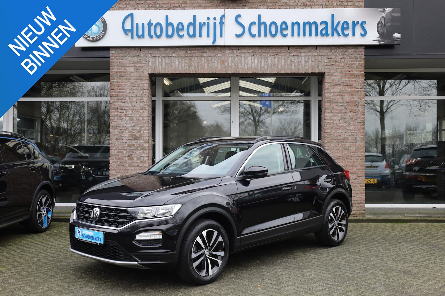 Volkswagen T-Roc - 1.0 TSI IQ.Drive CARPLAY TREKHAAK-AFN DAB NAVI STOELVERW. PARKASSIST ACC DODEHOEK ENZ. - AutoWereld.nl