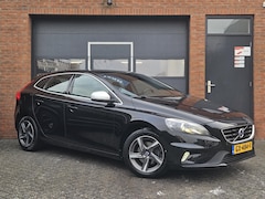 Volvo V40 - 2.0 D2 R-Design Business Trekhaak Navi Xenon Stoelverwarming