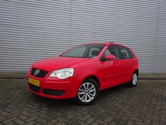 Volkswagen Polo - 1.4-16V Optive Climate / Cruise / Elektr. ramen / Trekhaak / NAP