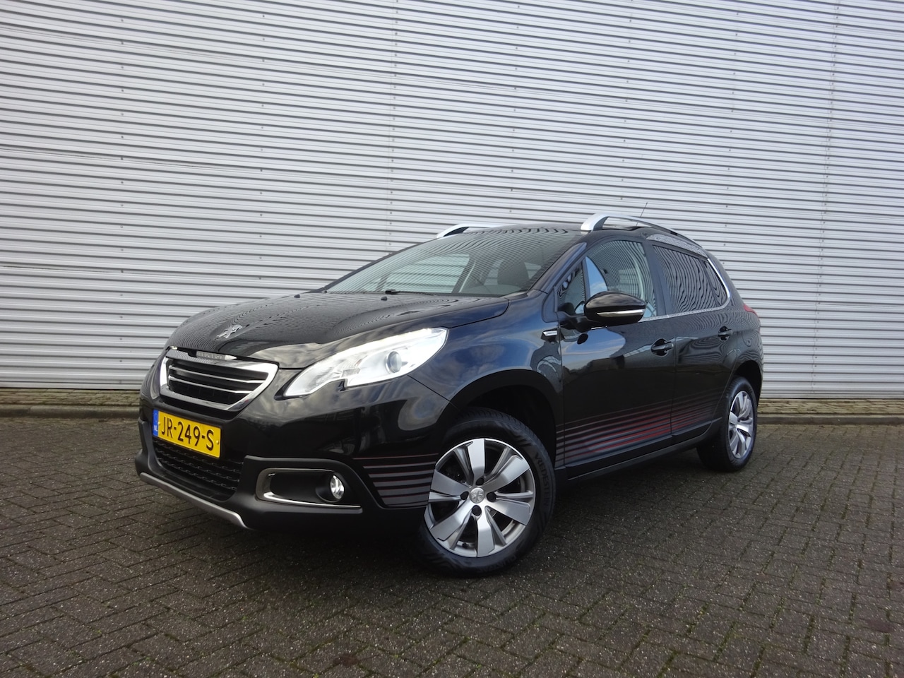 Peugeot 2008 - 1.2 PureTech Urban Cross Airco / Navi / Cruise / Parkeers. / NAP - AutoWereld.nl