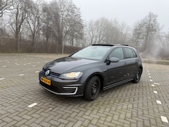 Volkswagen Golf - 1.4 TSI GTE Advanced