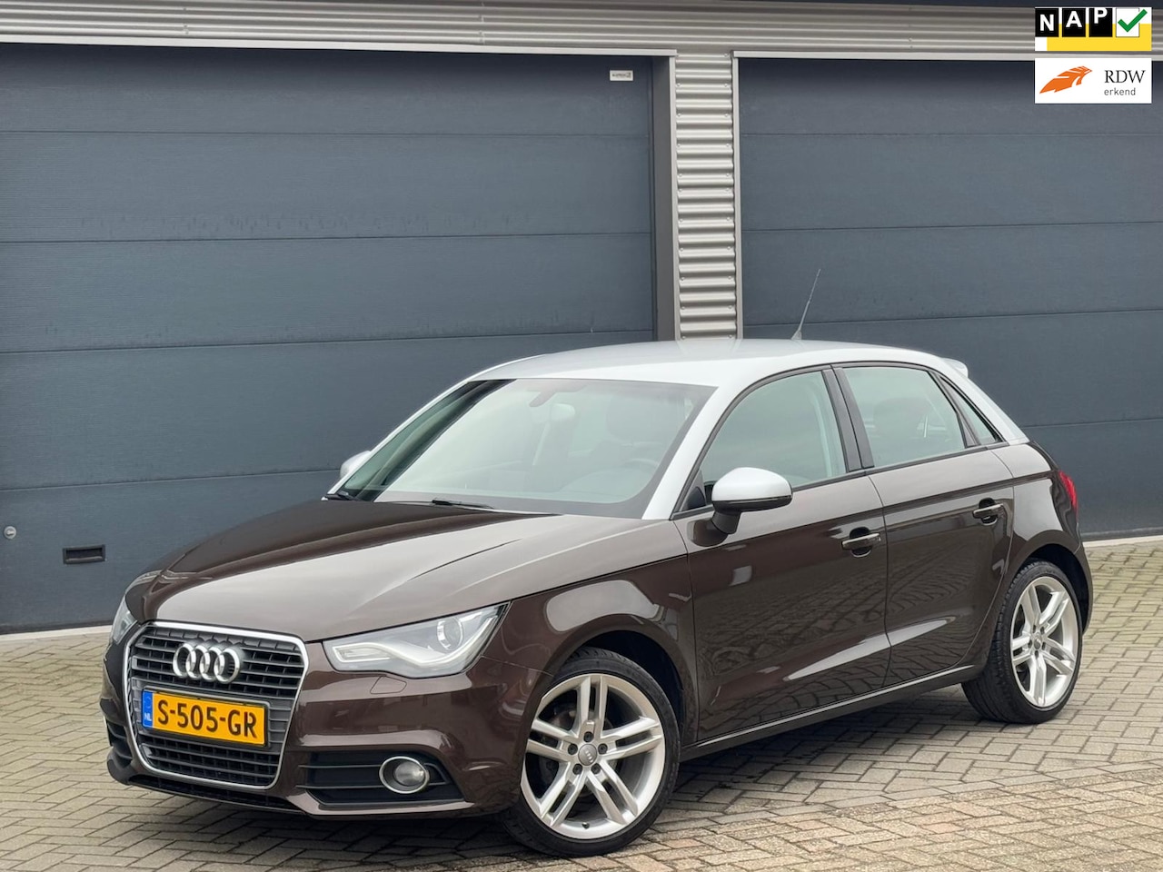 Audi A1 Sportback - 1.2 TFSI Pro Line SPORT, 5 deurs, airco, navigatie, 17 inch, xenon - AutoWereld.nl