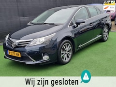 Toyota Avensis - 1.8 VVTi Business NAVI AUTOMAAT