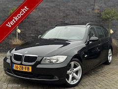 BMW 3-serie Touring - 318i High Executive