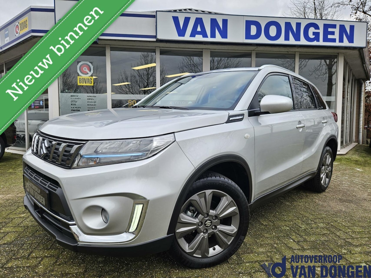 Suzuki Vitara - 1.4 Boosterjet Select Smart Hybrid | Zéér mooi! | 1500 KG Trekgew. - AutoWereld.nl