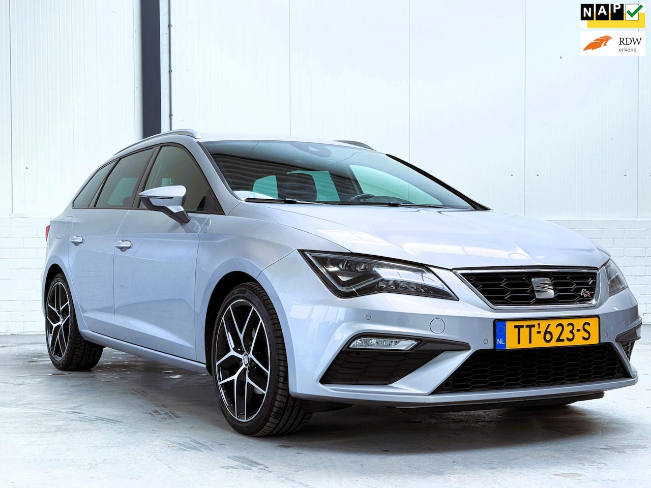 Seat Leon ST - 1.4 EcoTSI FR Business Intense Virtual|L.E.D. - AutoWereld.nl