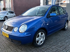 Volkswagen Polo - 1.4-16V Athene