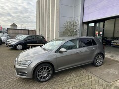 Volkswagen Golf - 1.2 TSI Sport Edition NIEUWSTAAT INRUIL MOGELIJK