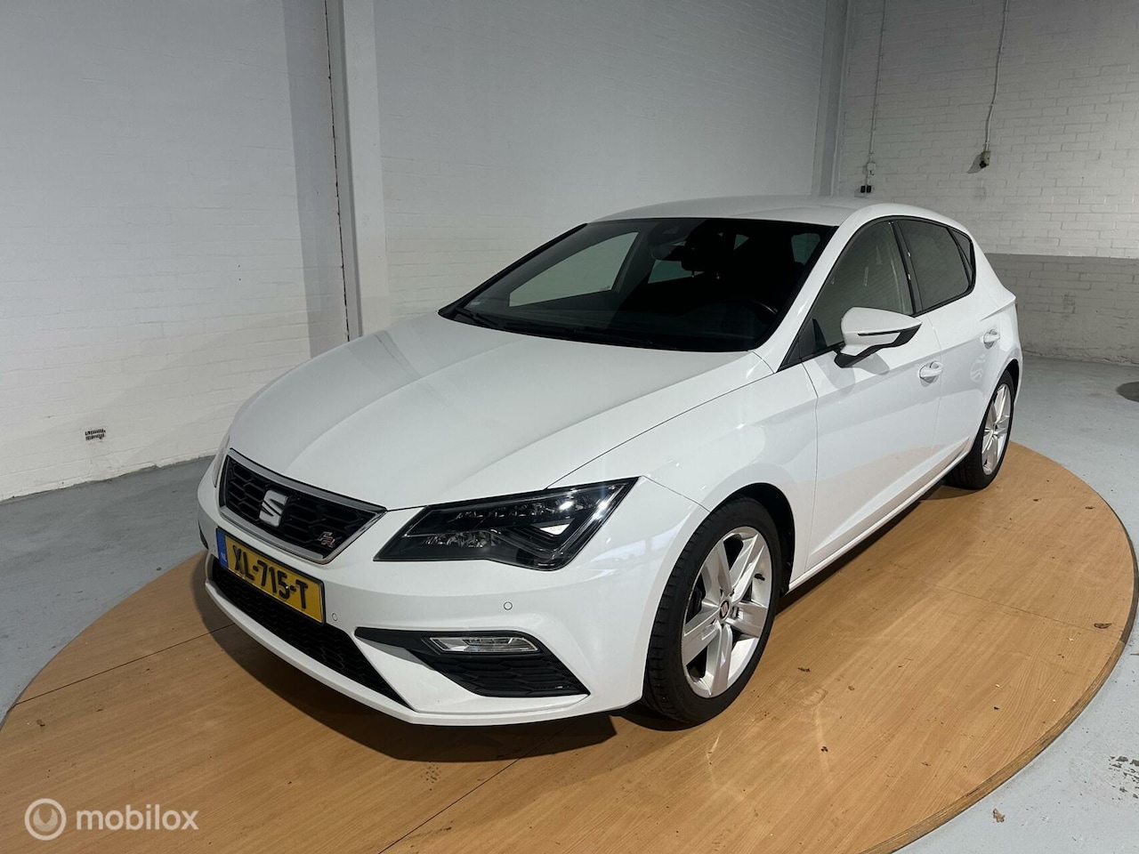 Seat Leon - 1.5 TSI FR Business Intense NAP 97DKM - AutoWereld.nl