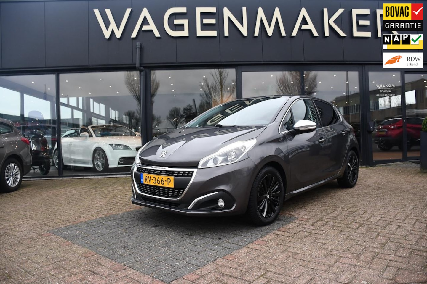 Peugeot 208 - 1.2 PureTech Allure Clima|Cruise|NAV|Cam|Carplay - AutoWereld.nl