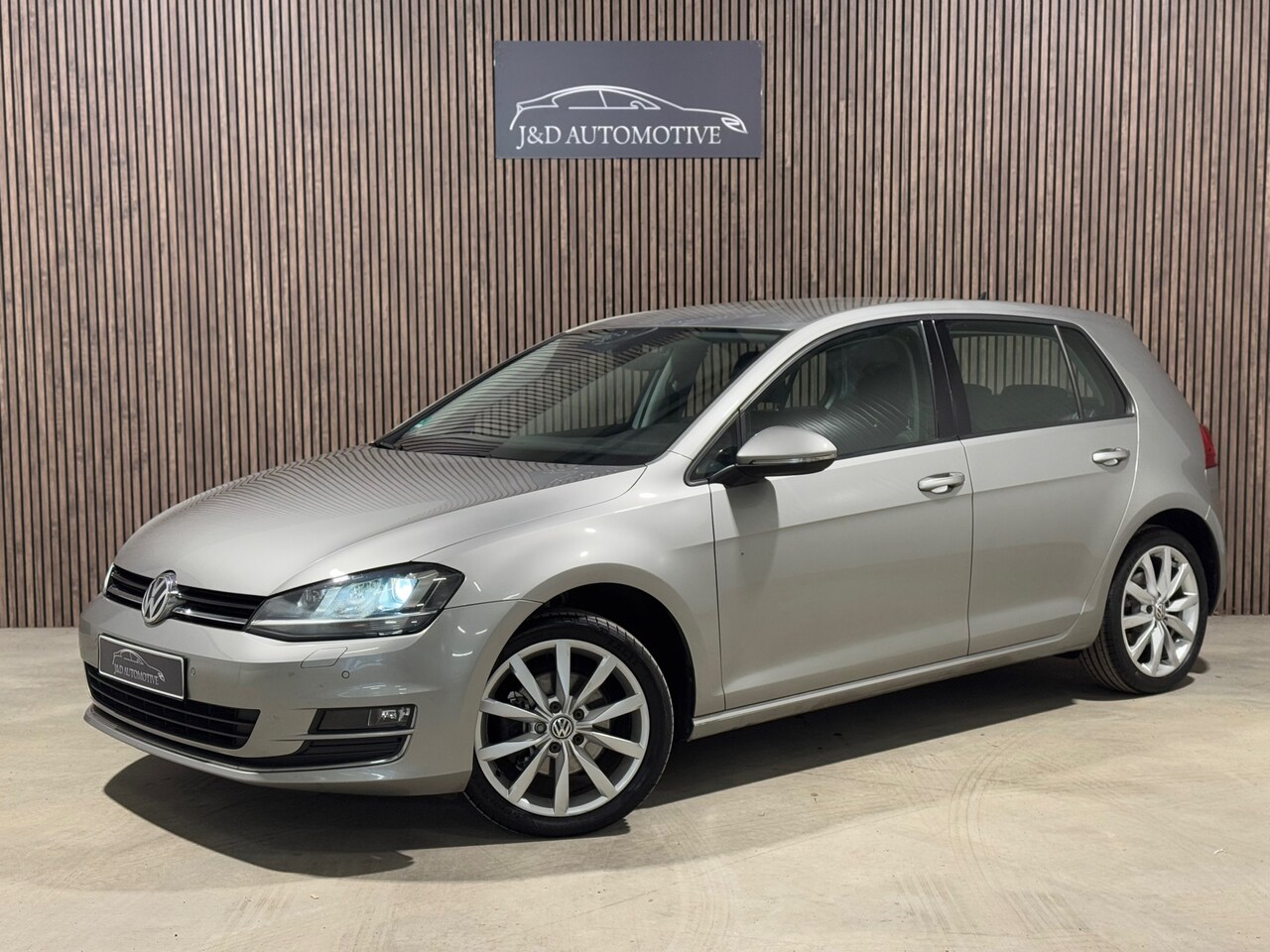 Volkswagen Golf - 1.4 TSI Highline 2017 XENON CRUISE NAVI CLIMA - AutoWereld.nl