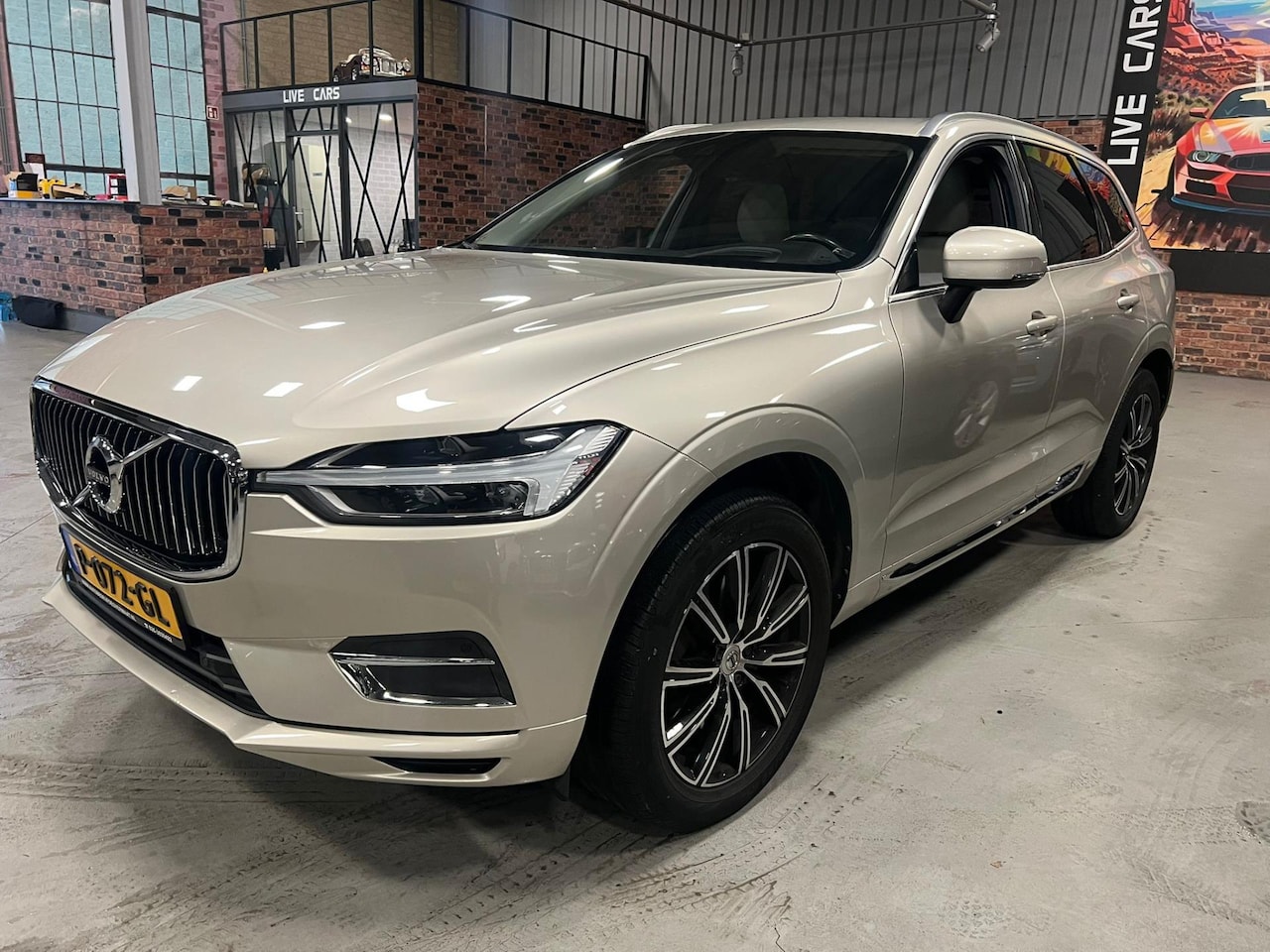 Volvo XC60 - 2.0 T5 AWD Inscription 2.0 T5 AWD Inscription - AutoWereld.nl