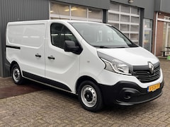 Renault Trafic - 1.6 dCi L1H1 Airco Cruise control Kastinrichting achterklep Parkeersensoren achter 2-Perso