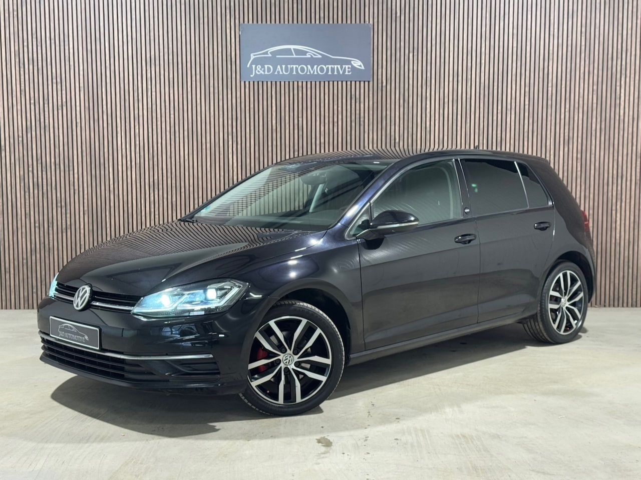 Volkswagen Golf Variant - 1.5 TSI Highline 2018 DSG LED NAVI PDC - AutoWereld.nl