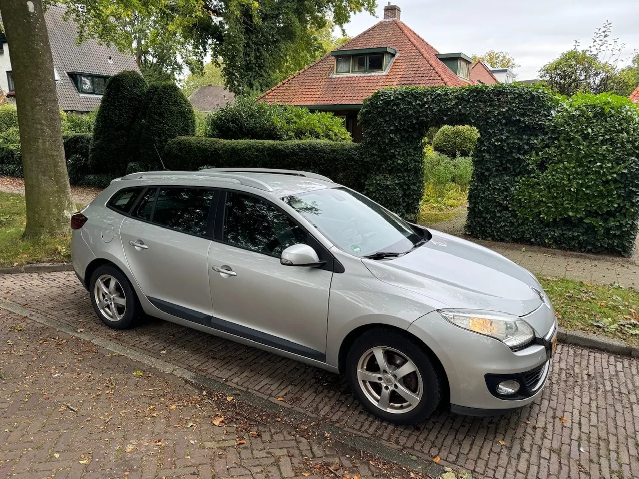 Renault Mégane Estate - 1.5 dCi | Automaat| Navi | APK - AutoWereld.nl