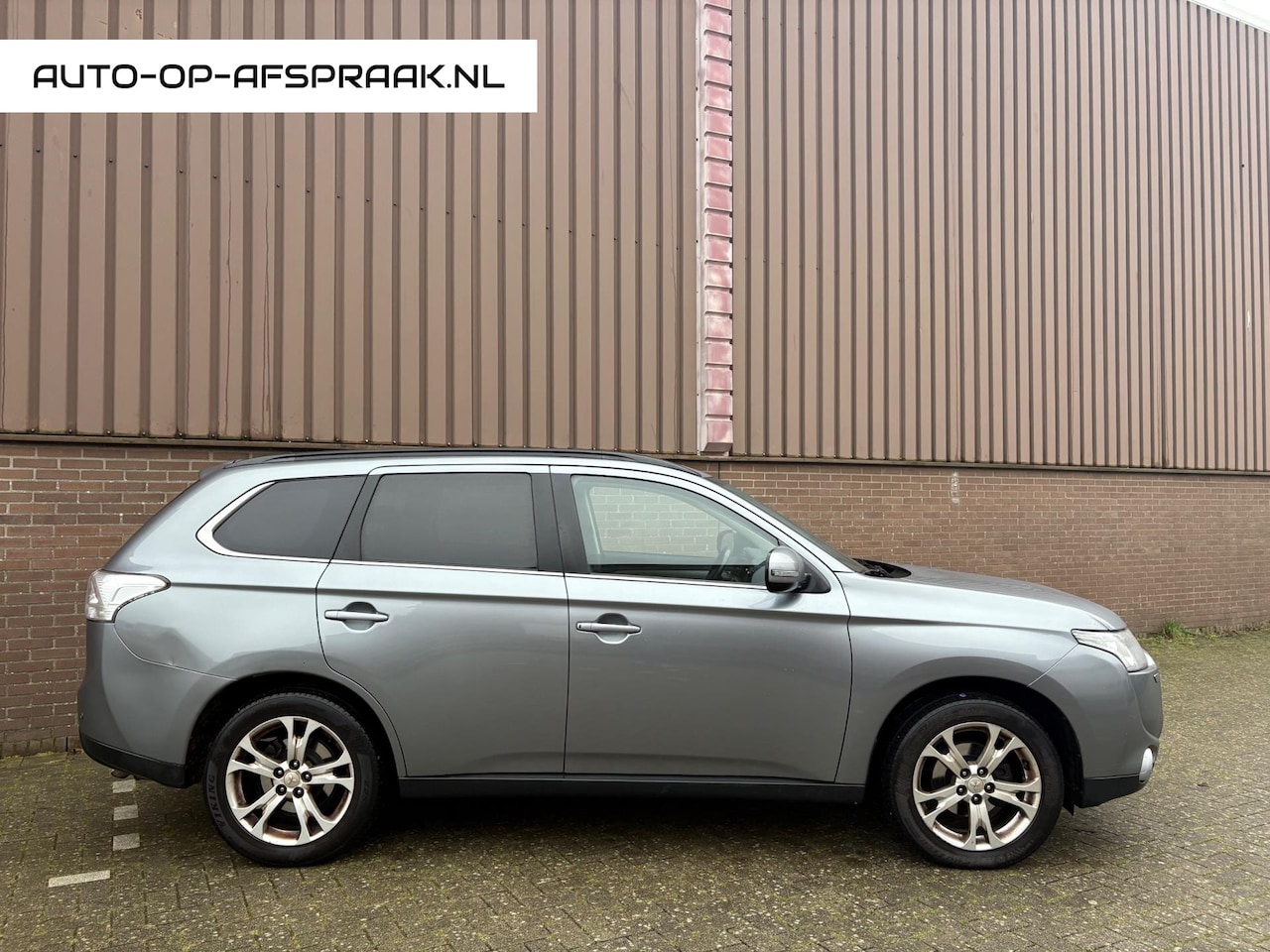 Mitsubishi Outlander - 2.2 DI-D Intense+ 4WD 7pers. - AutoWereld.nl