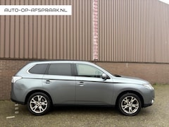 Mitsubishi Outlander - 2.2 DI-D Intense+ 4WD 7pers