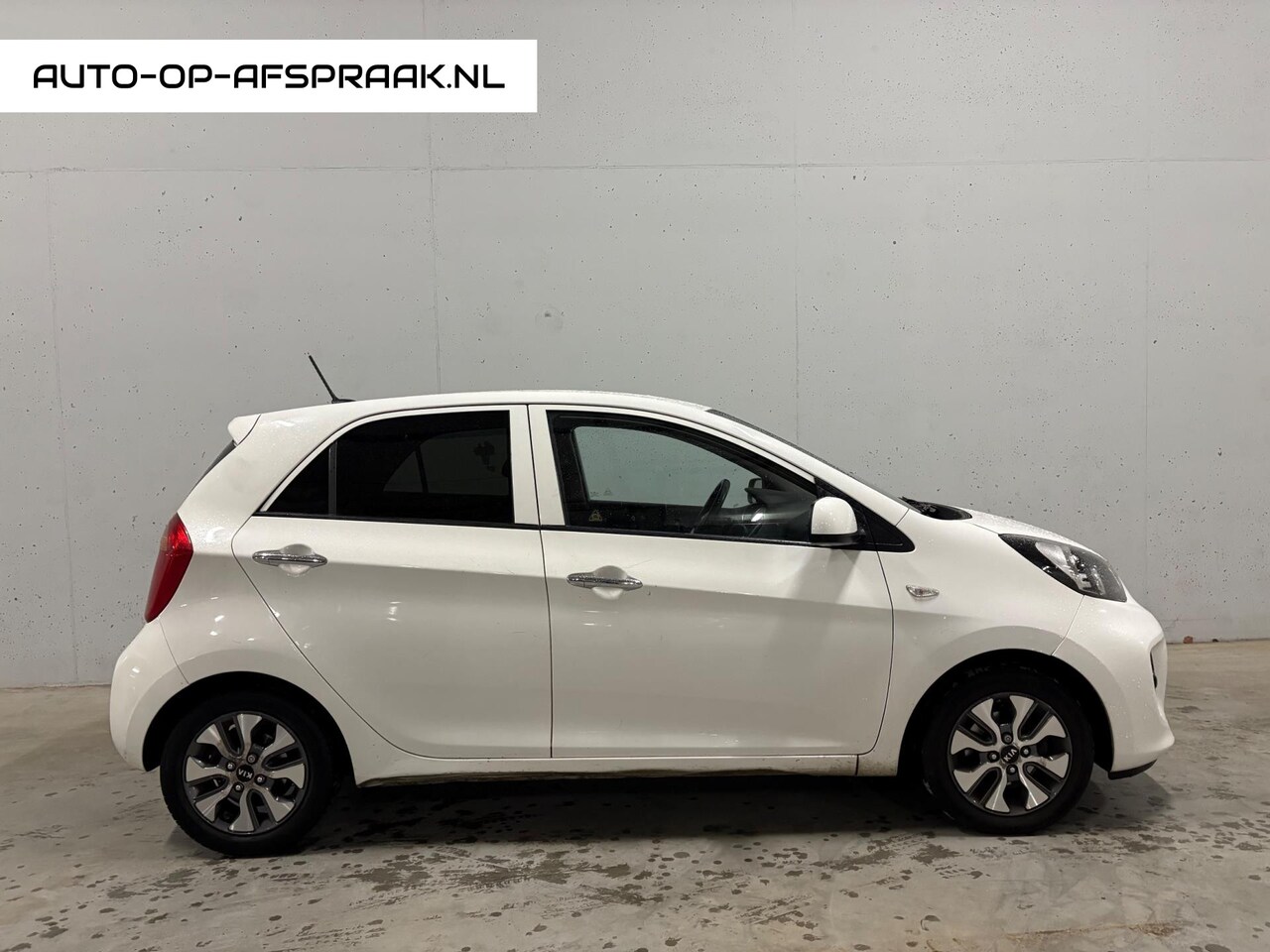 Kia Picanto - 1.0 CVVT ComfortPlusLine Navigator 1.0 CVVT ComfortPlusLine Navigator 5drs - AutoWereld.nl