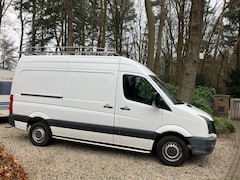 Volkswagen Crafter - 50 2.0 TDI L2H2 143pk 2.0 TDI L2h2  Apk tot 20-08-2025 trekhaak Imperial side bars camera-bluetooth-naviga