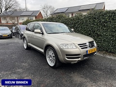 Volkswagen Touareg - 4.2 V8 Highline CARACTERE Automaat | Leer | Navi | Xenon | Luchtvering | 22" LMV | Autom.