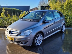 Mercedes-Benz B-klasse - 200 CDI CVT | Trekhaak | Clima | Cruise | Stoelverwarming |