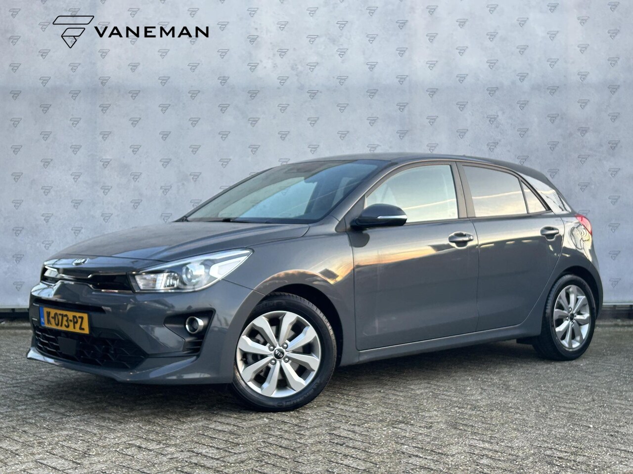 Kia Rio - 1.0 T-GDi MHEV DynamicPlusLine Afneembare Trekhaak | Navi | Cruise | Apple Carplay & Andro - AutoWereld.nl