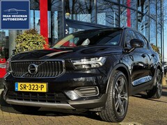 Volvo XC40 - 2.0 T4 Momentum AUTOMAAT | Navi | ECC | PDC + Camera | Afn. Trekhaak | LM Velgen