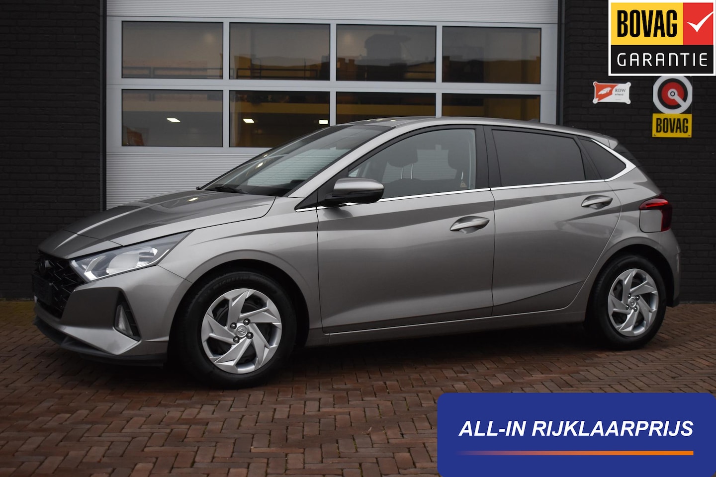 Hyundai i20 - 1.0 T-GDI 100PK Essential Design | Camera | Carplay | Stoelverwa. | Incl. Garantie - AutoWereld.nl