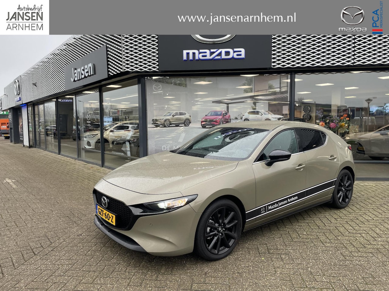 Mazda 3 - HB 2.0 e-SkyActiv-G 150 M Hybrid Nagisa , Demovoordeel € 3.040,-, Bruin Leder, Bose, Navi, - AutoWereld.nl