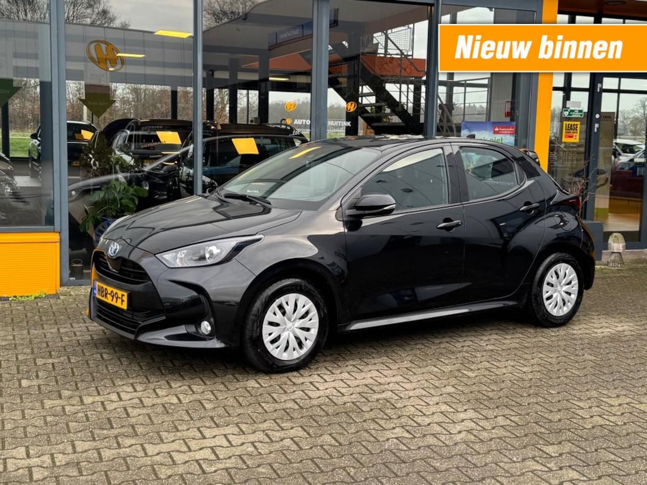 Toyota Yaris - 1.5 Hybrid Active Navi/Apple/Android - camera - AutoWereld.nl