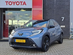 Toyota Aygo X - PREMIUM APPLE/ANDROID JBL 18"LMV STOELVERWARMING KEYLESS NAVI PARK-SENSOREN LED-PAKKET NL