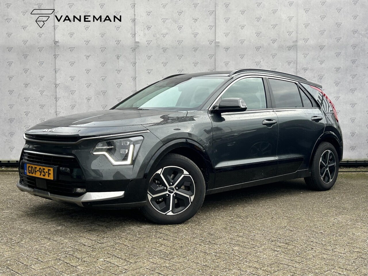 Kia Niro - 1.6 GDi Hybrid DynamicPlusLine Automaat | Navi | Head Up Display | Navi | Camera | Key-Les - AutoWereld.nl