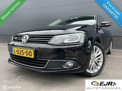 Volkswagen Jetta - 1.4 TSI R-Line VOL CLIMA/NAV/XENON/LED/PDC/UNIEK