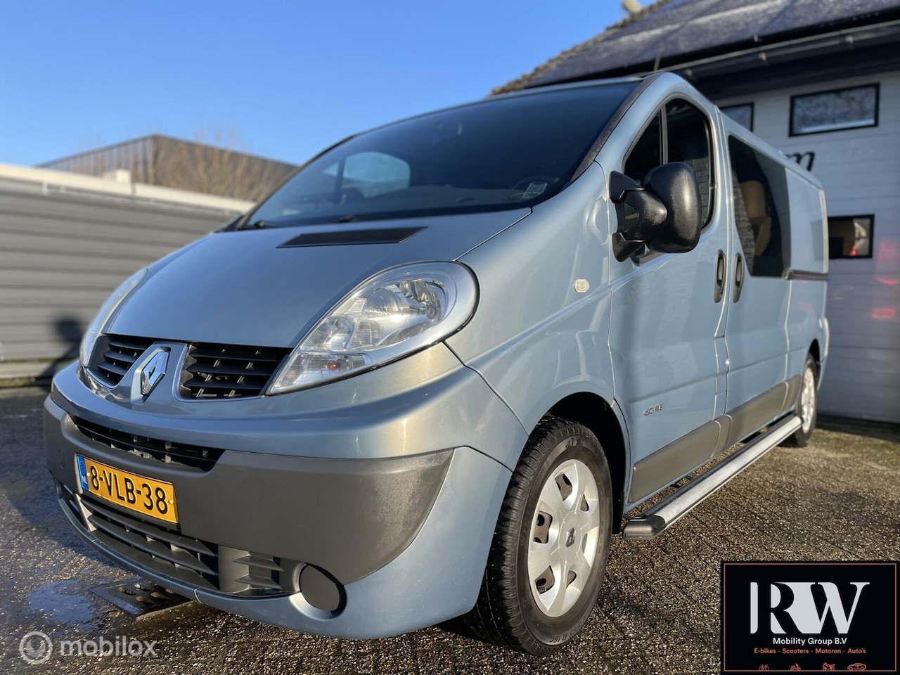 Renault Trafic - bestel 2.0 dCi T29 L2H1 DC - AutoWereld.nl