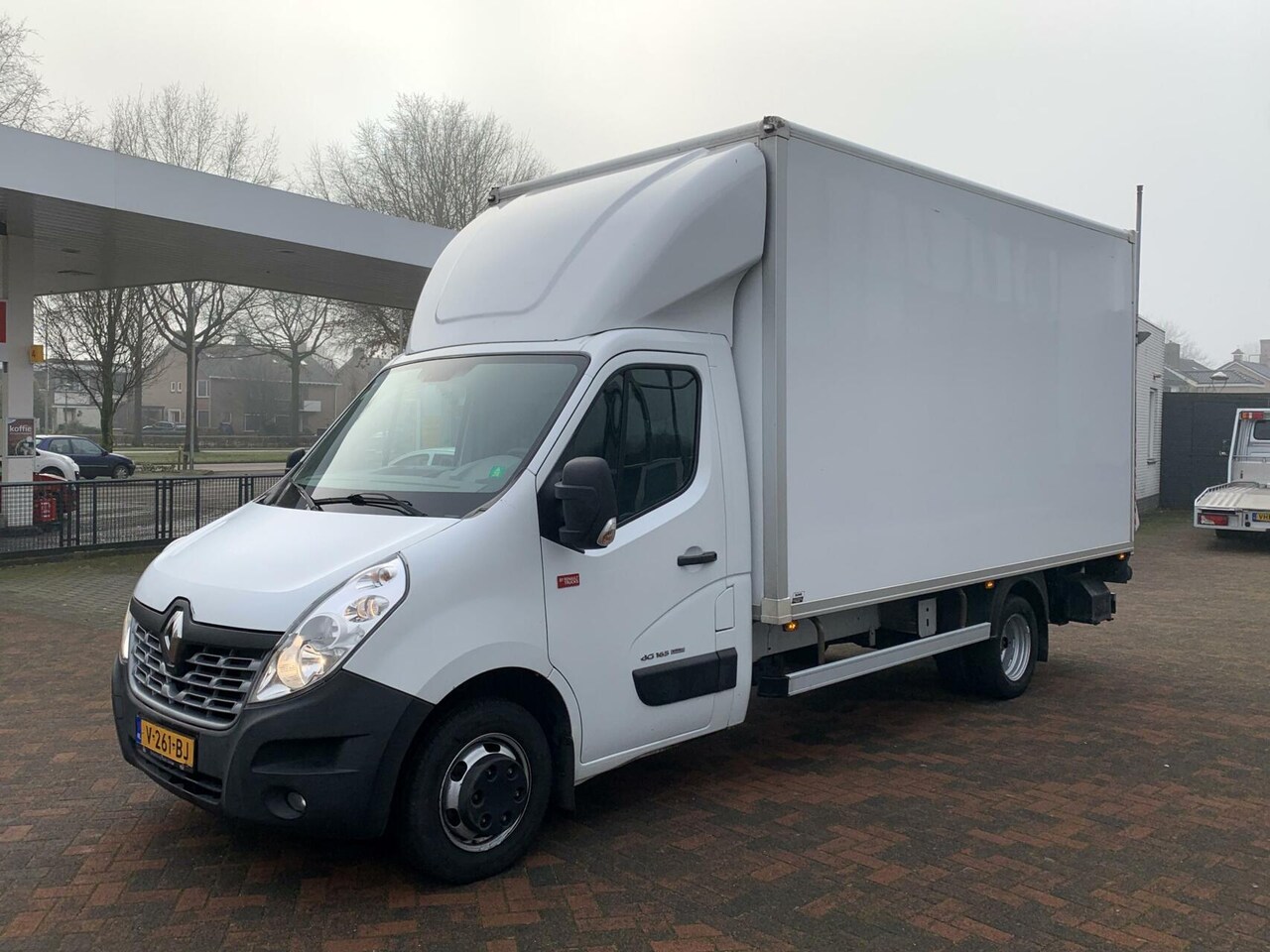 Renault Master - bestel T35 2.3 dCi Bakwagen+Laadklep Airco 16 Cruise Meubelbak Eerste Eigenaar Navi NL Aut - AutoWereld.nl