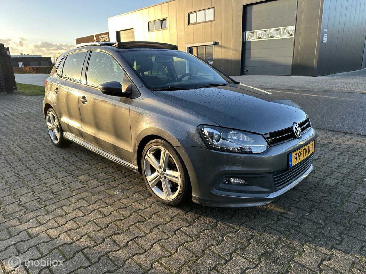 Volkswagen Polo - 1.6 TDI RLINE PANO - AutoWereld.nl