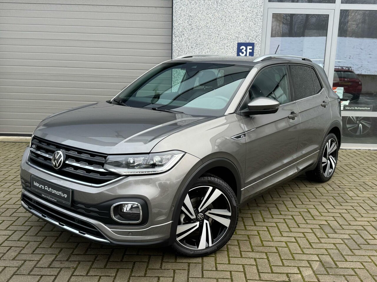 Volkswagen T-Cross - 1.5 TSI R-line DSG/Virtual/CarPlay/LED/18Inch/Stoelverw/Garantie/Bomvol - AutoWereld.nl