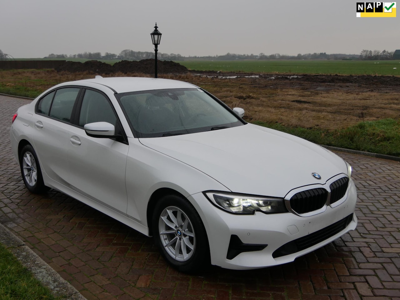 BMW 3-serie - 318d 100kW AUT 1/2 LEATHER ** 15499 NETTO ** - AutoWereld.nl